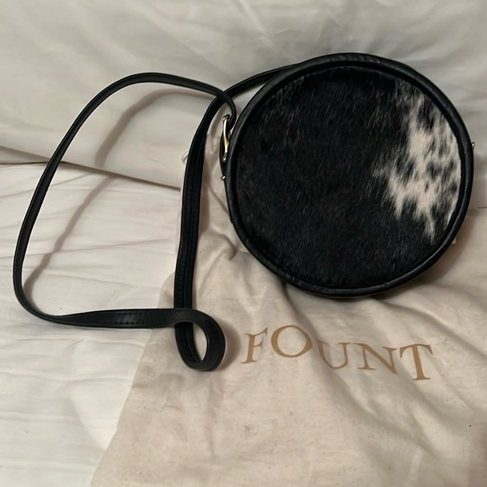 One of a kind! FOUNT round about cross-body bag.